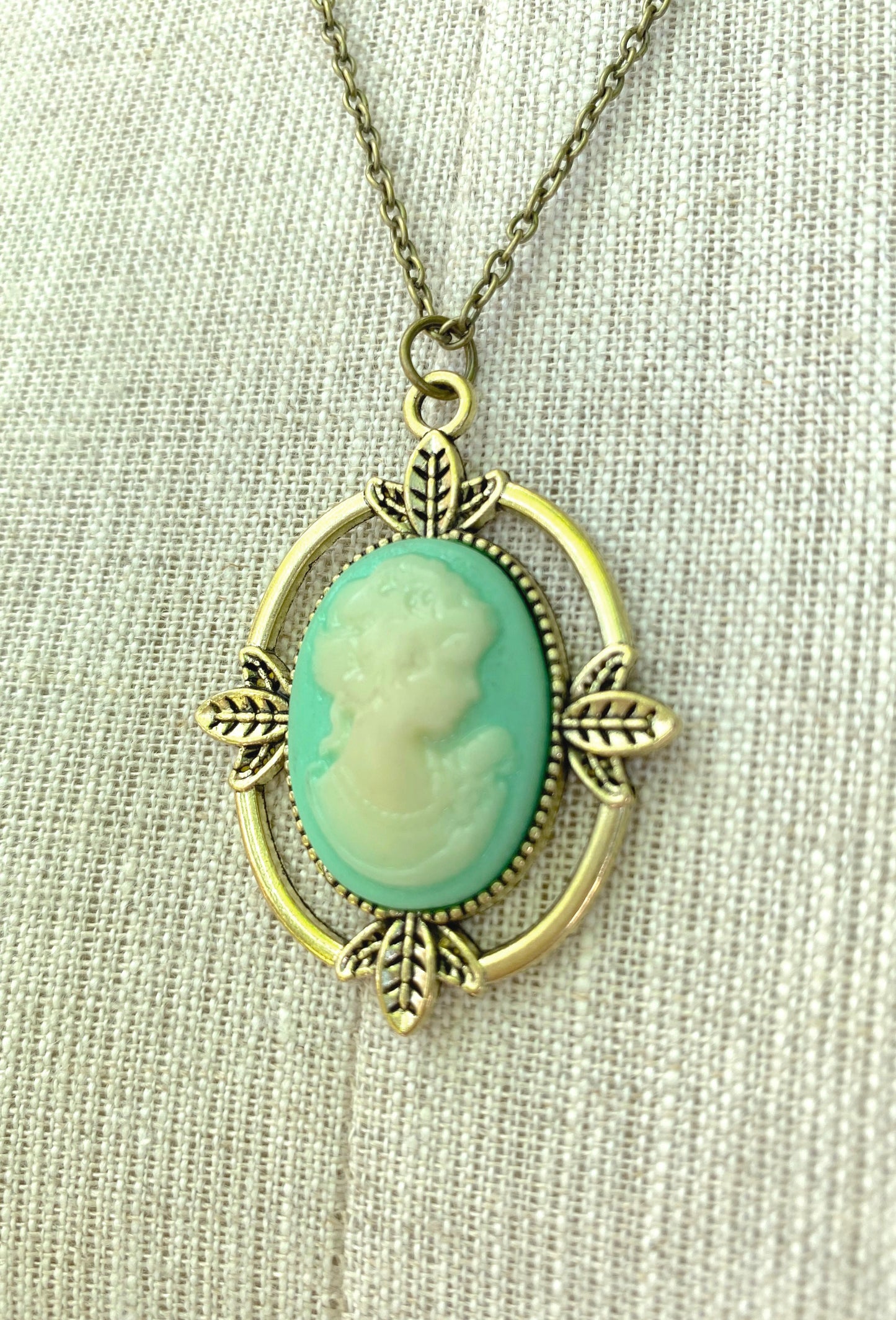 The Vintage Cameo Necklace - J. Marin